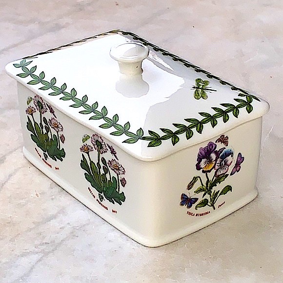 BOTANIC GARDEN BY PORTMEIRION BOX WITH LID RECTANGULAR NEW PANCYS BUTTERFLYS - Picture 4 of 12